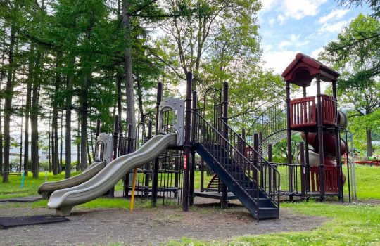 מתקני משחקים לילדים2